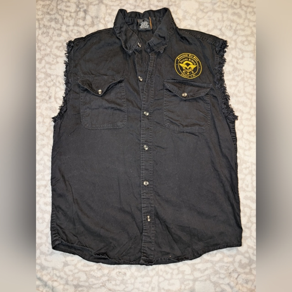 Black Sleeveless Men's Shirt with Yellow Patch
